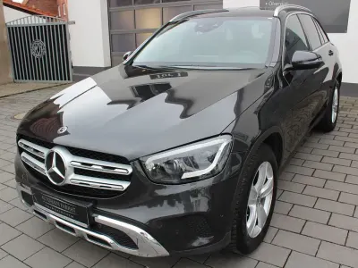 Gebraucht Mercedes GLC200 197 PS (144 kW) 2019 Grau SUV