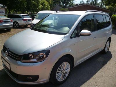 Gebraucht VW Touran Cup 105 PS (77 kW) 2015 Reflexsilber metallic Van / Kleinbus