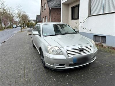 Gebraucht Toyota Avensis 147 PS (108 kW) 2004 Grau Limousine