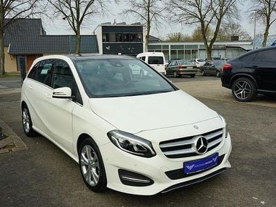 Gebraucht Mercedes B200 136 PS (100 kW) 2017 Weiß Van / Kleinbus