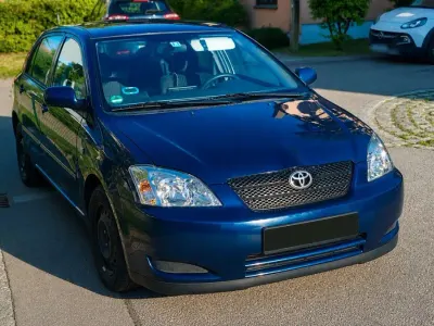 Gebraucht Toyota Corolla 97 PS (71 kW) 2002 Blau Kleinwagen