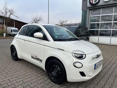 Weiß Gebraucht 2024 Fiat 500e Style | 25.990 € (Teuer)