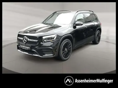 Gebraucht Mercedes GLB200 AMG 163 PS (119 kW) 2025 Metalliclack kosmosschwarz SUV
