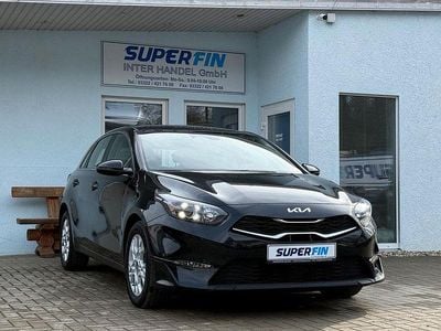 Gebraucht Kia Ceed 101 PS (74 kW) 2024 Schwarz Kleinwagen