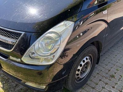 Schwarz Gebraucht 2011 Hyundai H-1 Comfort Van / Kleinbus | 7.500 €