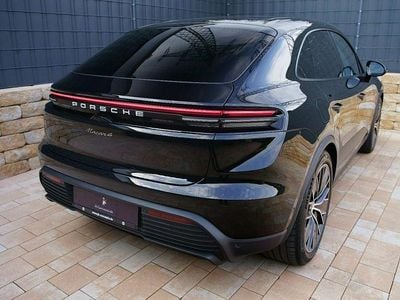 Porsche Macan 4 Electric