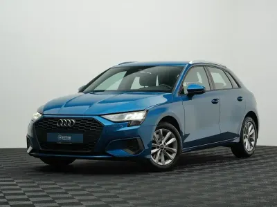 Gebraucht Audi A3 Ambiente 150 PS (110 kW) 2020 Blau Limousine