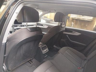 Gebraucht Audi A4 Design 150 PS (110 kW) 2019 Schwarz Limousine