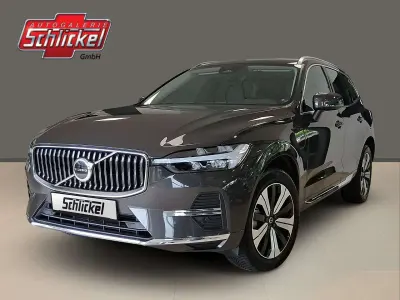 Gebraucht Volvo XC60 Plus 398 PS (292 kW) 2023 Platinum grey / metallic SUV