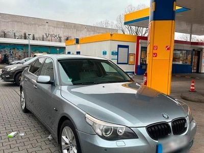 Gebraucht BMW 530 230 PS (169 kW) 2004 Grau Limousine