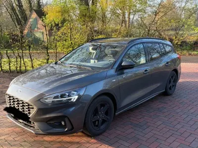 Brugt Ford Focus ST-Line 150 HK (110 kW) 2019 Grå Sedan