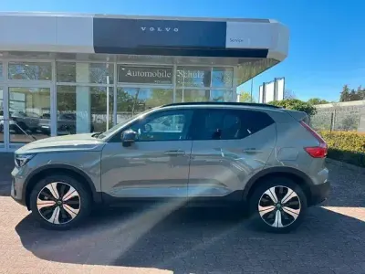 Usata Volvo EX40 Plus 325 kW (442 CV) 2025 Verde SUV