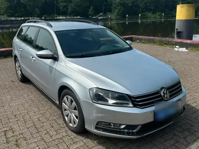 Gebraucht VW Passat 140 PS (102 kW) 2012 Silber Kombi