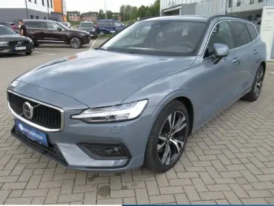 Second-hand Volvo V60 Core 163 CP (119 kW) 2024 Gri Break
