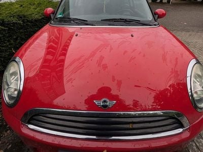 Rot Gebraucht 2009 Mini One D Kleinwagen | 2.300 €