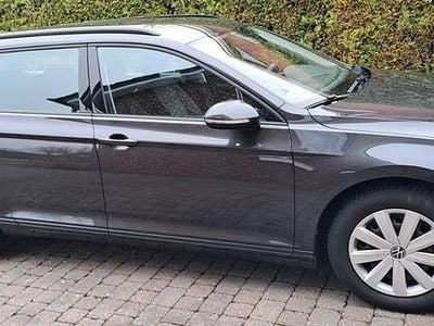 Gebraucht VW Passat 150 PS (110 kW) 2021 Grau Kombi