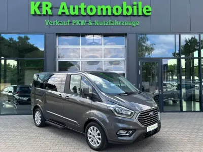 Gebraucht Ford Tourneo 170 PS (125 kW) 2018 Grau Van / Kleinbus