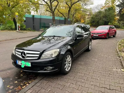 Gebraucht Mercedes C220 170 PS (125 kW) 2010 Schwarz Kombi