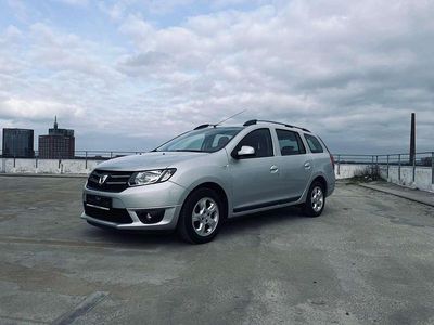 Gebraucht Dacia Logan MCV Lauréate 90 PS (66 kW) 2015 Silber Kombi