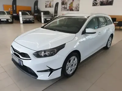 Neu Kia Ceed Sportswagon Vision 101 PS (74 kW) 2025 Carraraweiß Kombi
