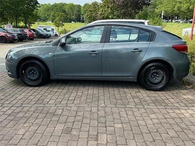 Gebraucht Chevrolet Cruze LTZ 141 PS (103 kW) 2012 Silber Kleinwagen