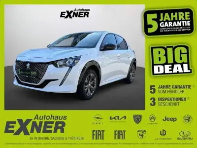 Brugt Peugeot e-208 Allure 100 kW (136 HK) 2023 Hvid Hatchback