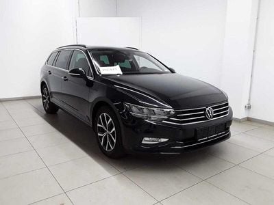 Gebraucht VW Passat Business 200 PS (147 kW) 2022 Deep black perleffekt Kombi