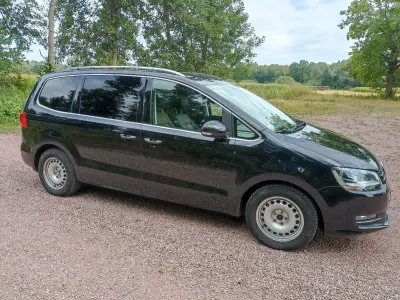 Gebraucht VW Sharan Highline 170 PS (125 kW) 2012 Schwarz Van / Kleinbus