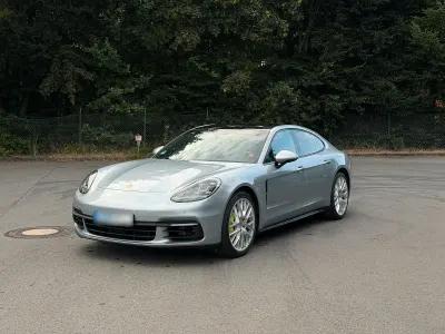 Gebraucht Porsche Panamera 4 E-Hybrid Chrono 462 PS (339 kW) 2019 Silber Kleinwagen