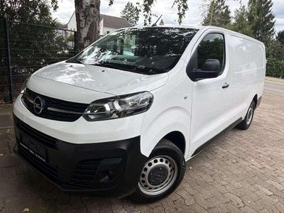 Jade weiss Gebraucht 2021 Opel Vivaro Edition Van / Kleinbus | 18.890 € (Fairer Preis)