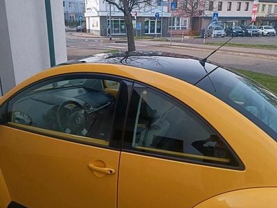 Usata VW Beetle 102 CV (75 kW) 2001 Giallo Utilitaria