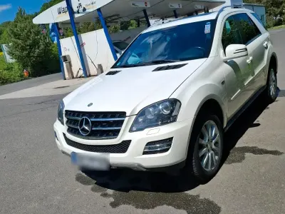 Gebraucht Mercedes ML350 231 PS (169 kW) 2010 Weiß SUV
