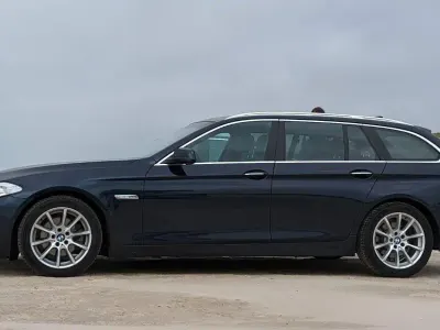 Gebraucht BMW 520 Sport Line 184 PS (135 kW) 2013 Blau Kombi