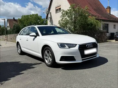 Gebraucht Audi A4 150 PS (110 kW) 2019 Weiß Kombi