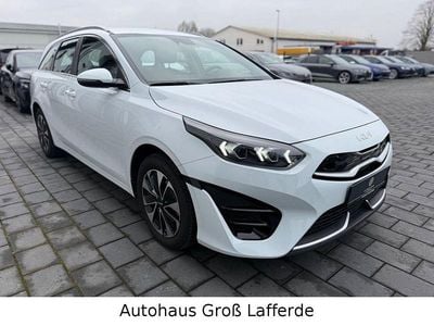 Gebraucht Kia Ceed Sportswagon Vision 141 PS (103 kW) 2021 Weiß Kombi