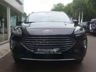 Gebraucht Ford Kuga Titanium 152 PS (111 kW) 2022 Obsidianschwarz metallic SUV