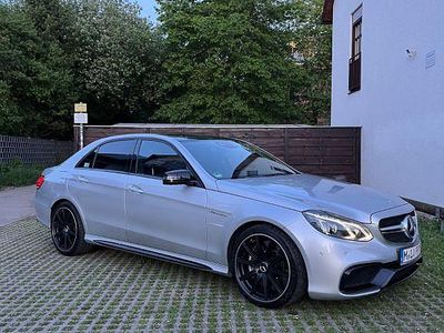 Mercedes E63 AMG