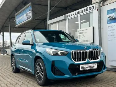 Gebraucht BMW X1 M Sport 163 PS (119 kW) 2025 Blau SUV
