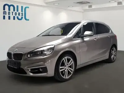 Gebraucht BMW 220 Luxury Line 190 PS (139 kW) 2017 Silber Van / Kleinbus