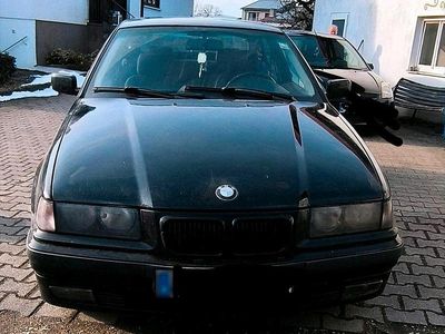 Second-hand BMW 316 102 CP (75 kW) 1997 Negru Berlinǎ