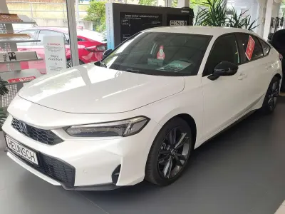 Neu Honda Civic Sport 143 PS (105 kW) 2026 Platinum white p Limousine