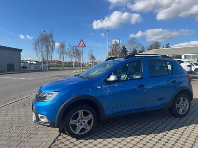 Używany Dacia Sandero Prestige 90 KM (66 kW) 2019 Niebieski SUV