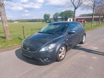 gebraucht Kia Ceed 1.4 TÜV 09.24 Navie Kamera Bj 12.12