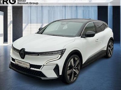 Begagnad Renault Megane E-Tech Techno 96 kW (131 HK) 2022 Vit Sedan