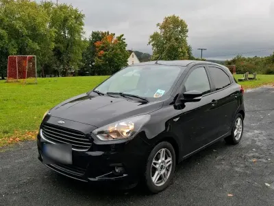 Gebraucht Ford Ka Plus 86 PS (63 kW) 2018 Schwarz Kleinwagen