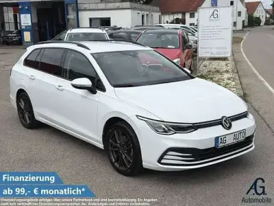Gebraucht VW Golf VII S 131 PS (96 kW) 2021 Weiß Kleinwagen