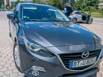 Gebraucht Mazda 3 Inclusive 150 PS (110 kW) 2015 Grau Limousine