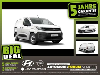 Używany Opel Combo 102 KM (75 kW) 2024 Biały Minivan