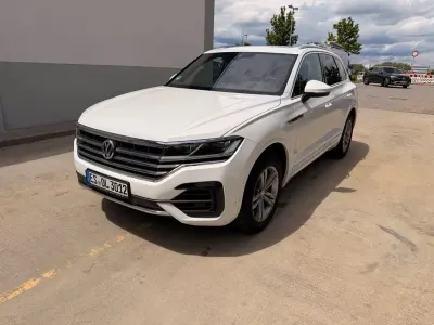 Używany VW Touareg R-line 286 KM (210 kW) 2018 Biały SUV