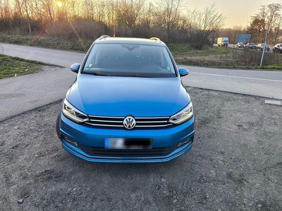 Gebraucht VW Touran Highline 150 PS (110 kW) 2016 Blau Van / Kleinbus